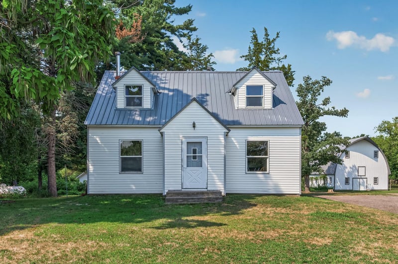 19273 7th St SE, Princeton, MN 55371