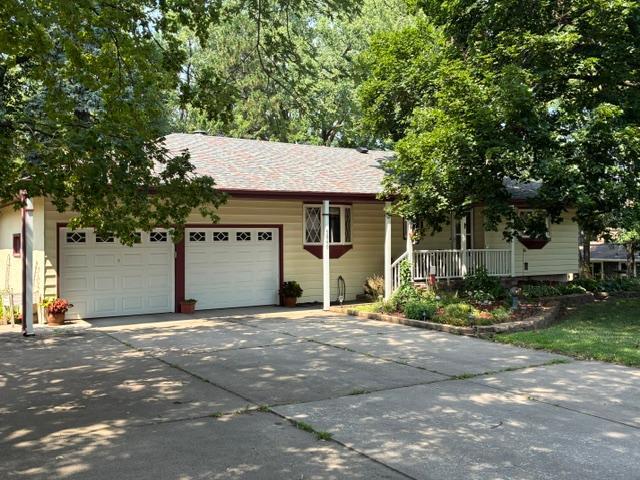 5840 Tennison Dr NE, Fridley, MN 55432