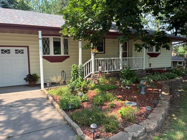5840 Tennison Dr NE, Fridley, MN 55432