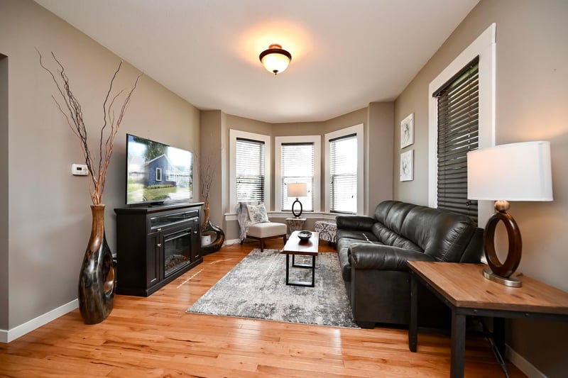 528 E 2nd St, Winona, MN 55987