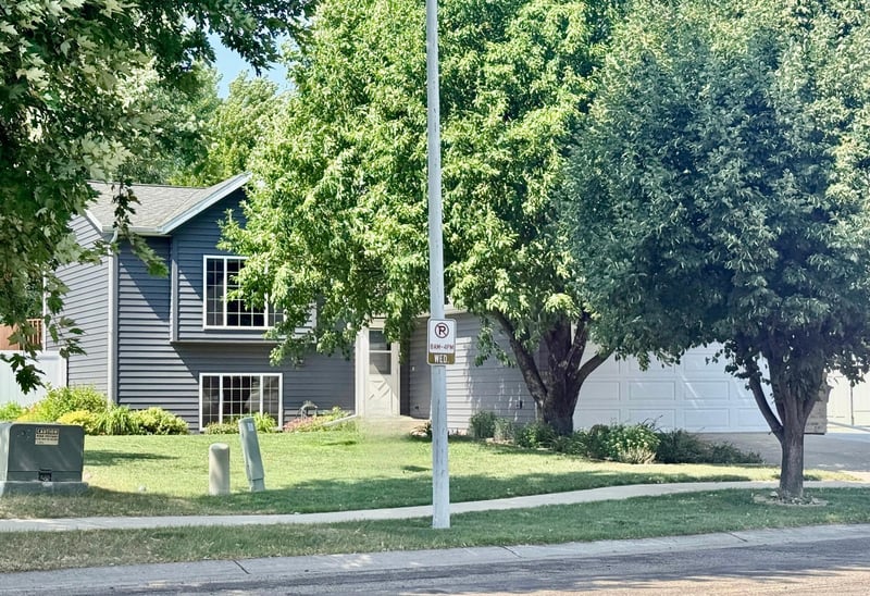 3318 39th St S, Moorhead, MN 56560