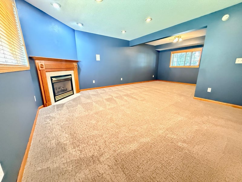 3318 39th St S, Moorhead, MN 56560