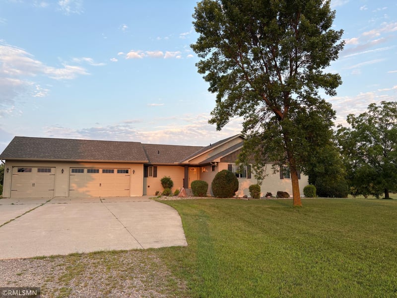17135 705th Ave, Dassel, MN 55325