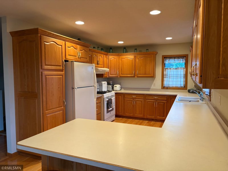 17135 705th Ave, Dassel, MN 55325