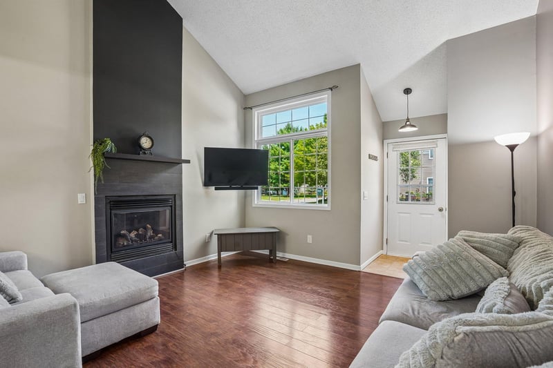 9945 Russell Ave N #6, Brooklyn Park, MN 55444