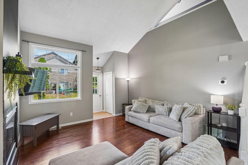 9945 Russell Ave N #6, Brooklyn Park, MN 55444