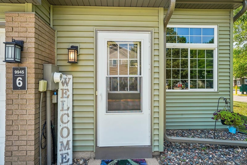 9945 Russell Ave N #6, Brooklyn Park, MN 55444