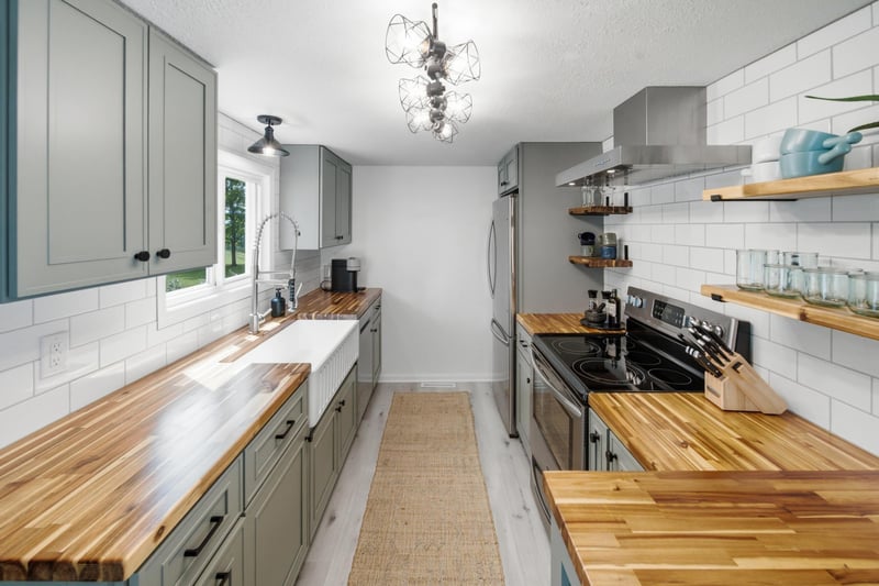 10337 30 Hw SW, Hayfield, MN 55940