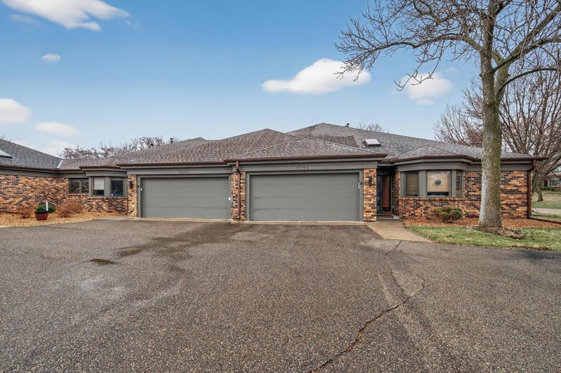 11245 57th Ave N, Plymouth, MN 55442