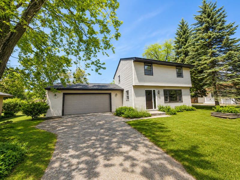 337 104th Ln NE, Blaine, MN 55434