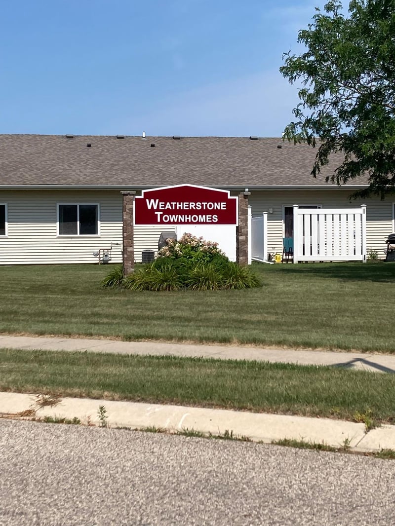 5157 Weatherstone Dr NW, Rochester, MN 55901