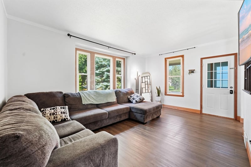 1009 Campbell Ave NW, Willmar, MN 56201