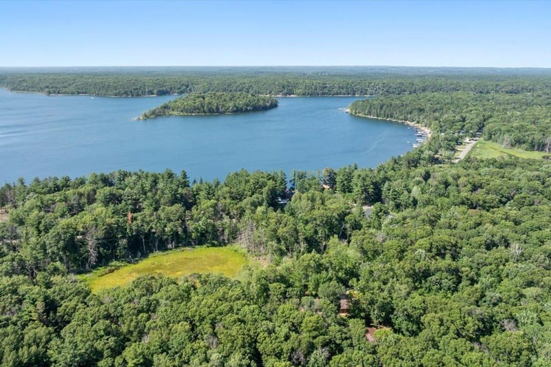 33364 E Shamineau Dr, Motley, MN 56466