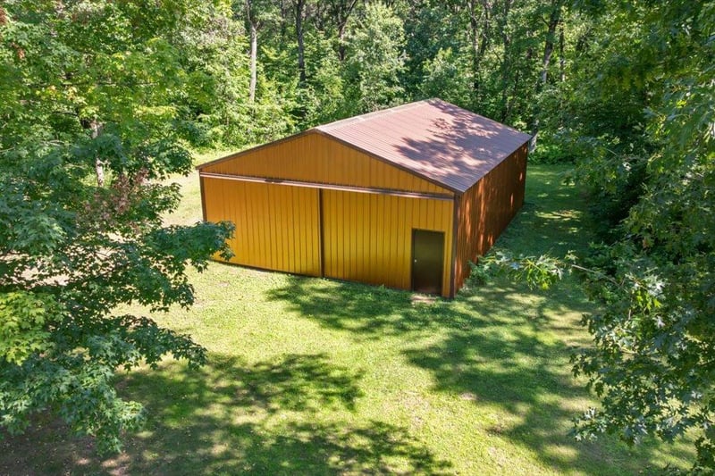 33364 E Shamineau Dr, Motley, MN 56466