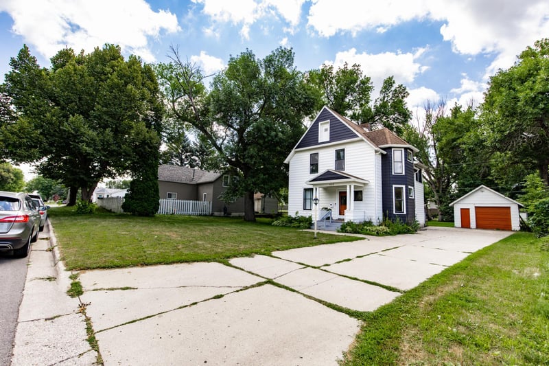 522 E Adolphus Ave, Fergus Falls, MN 56537
