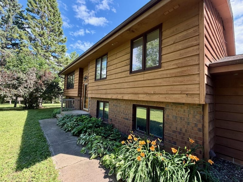 9774 Wien Rd, Cook, MN 55723