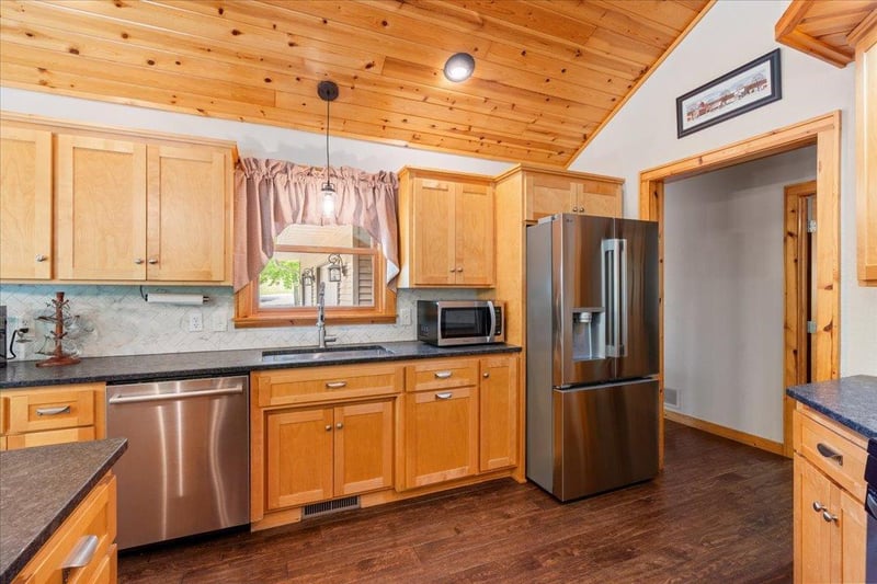 29470 Belgian Dr, Breezy Point, MN 56472
