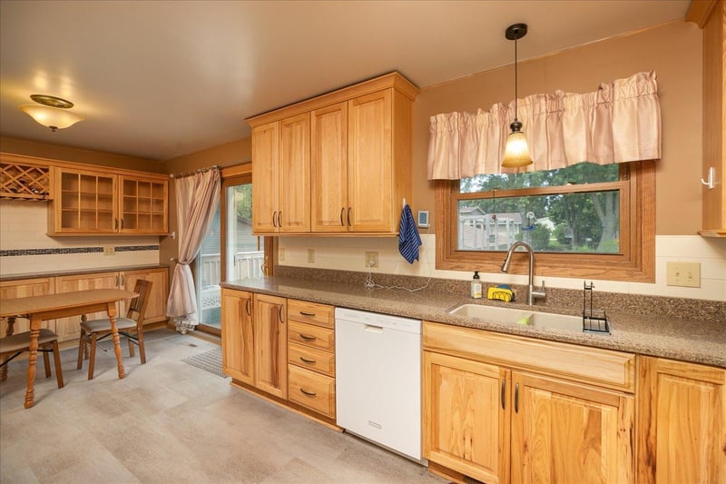 1627 7th Ave SE, Rochester, MN 55904