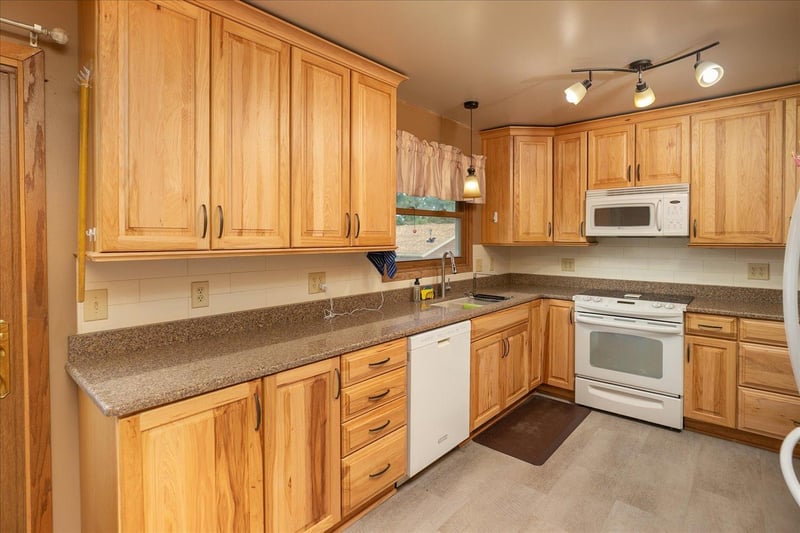 1627 7th Ave SE, Rochester, MN 55904