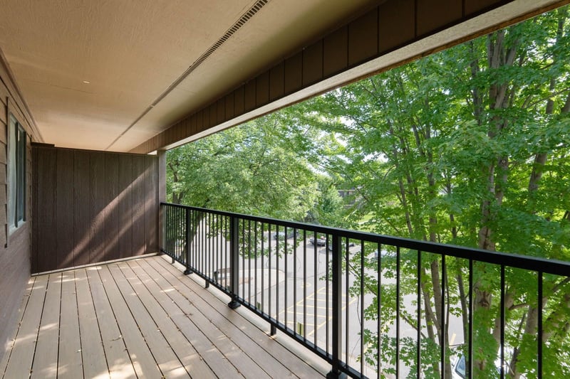 5697 Green Circle Dr #315, Hopkins, MN 55343