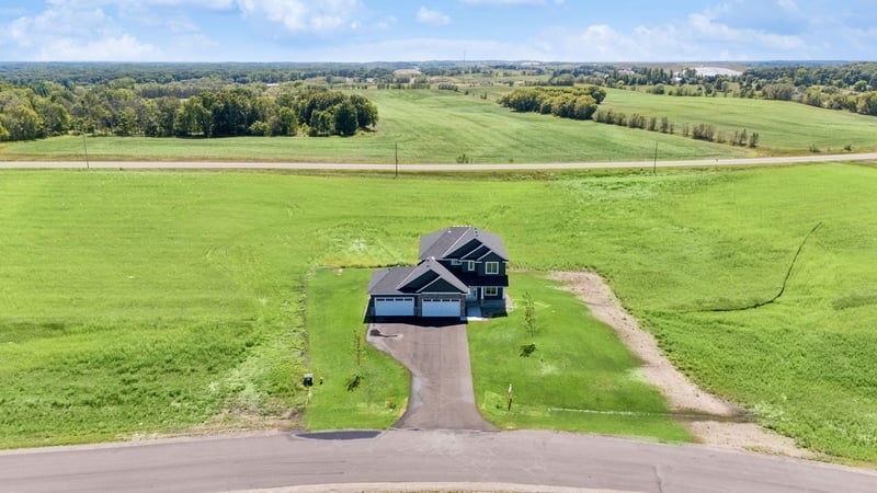 11283 238th Ave NW, Zimmerman, MN 55398