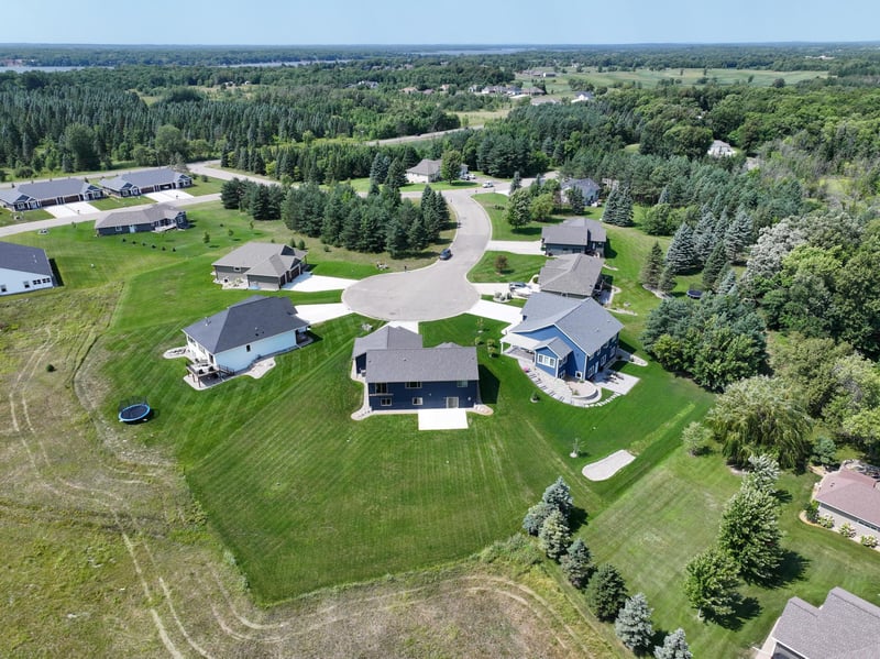 5113 Patriot Ct NE, Alexandria, MN 56308