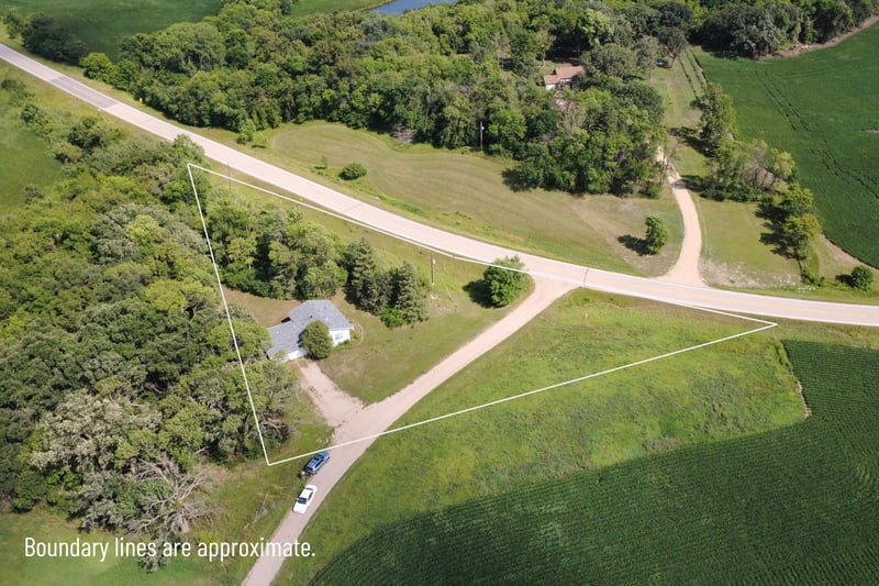 2134 County Road 1 NW, Evansville, MN 56326