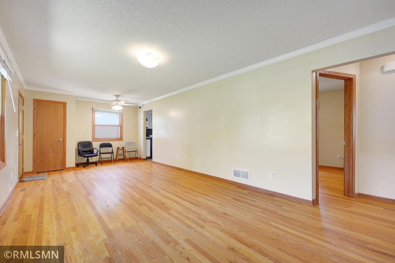 1066 Beatrice St, Eagan, MN 55065