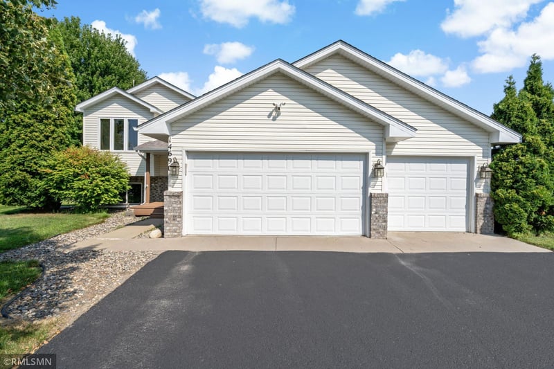 14690 Glenbrook Ave N, Hugo, MN 55038