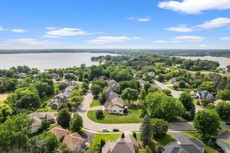 1669 Lakeland Cir, Centerville, MN 55038