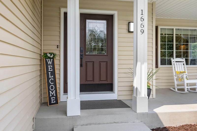1669 Lakeland Cir, Centerville, MN 55038