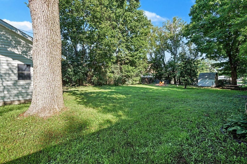 23 Main St E, Morristown, MN 55052