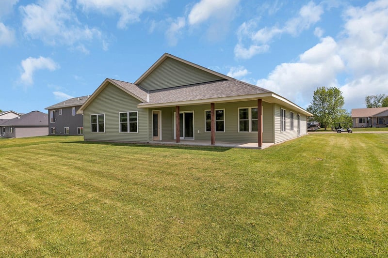 980 Acacia Dr S, Annandale, MN 55302