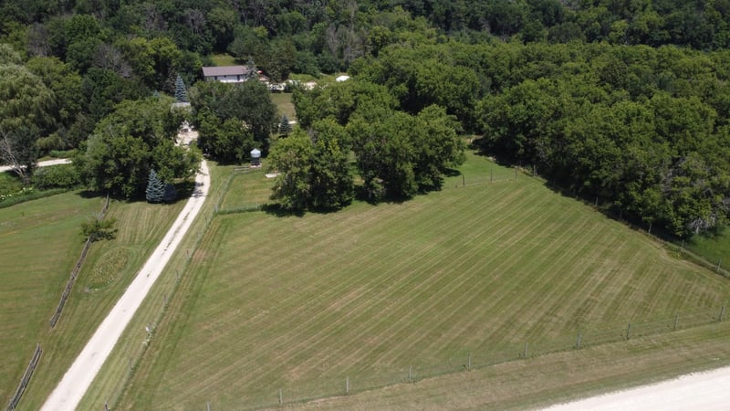 8325 Skunk Hollow Trl, Cannon Falls, MN 55009