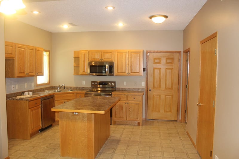 11735 Spruce Dr, Monticello, MN 55362