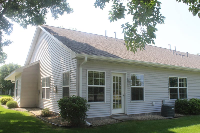 11735 Spruce Dr, Monticello, MN 55362