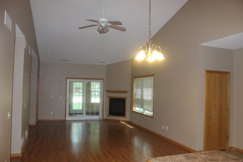 11735 Spruce Dr, Monticello, MN 55362
