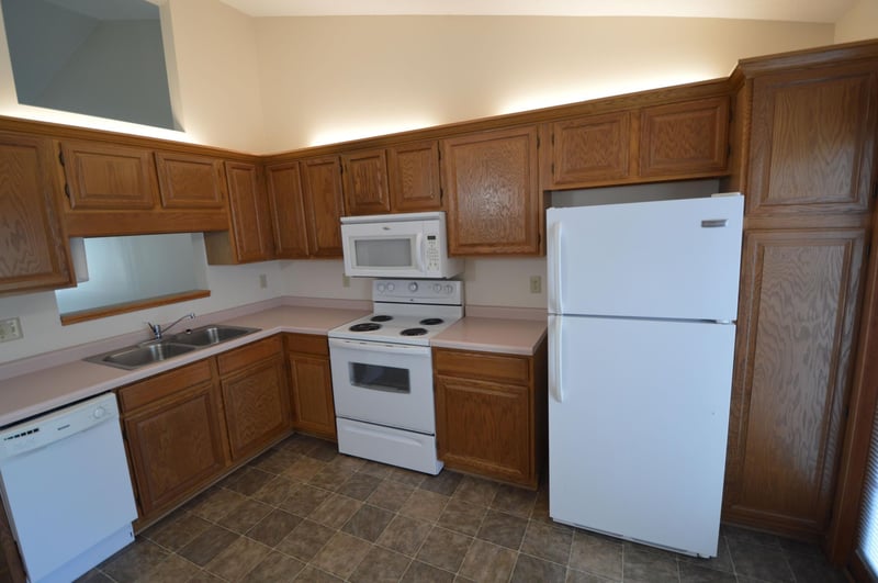 2211 Valleyhigh Dr NW, Rochester, MN 55901