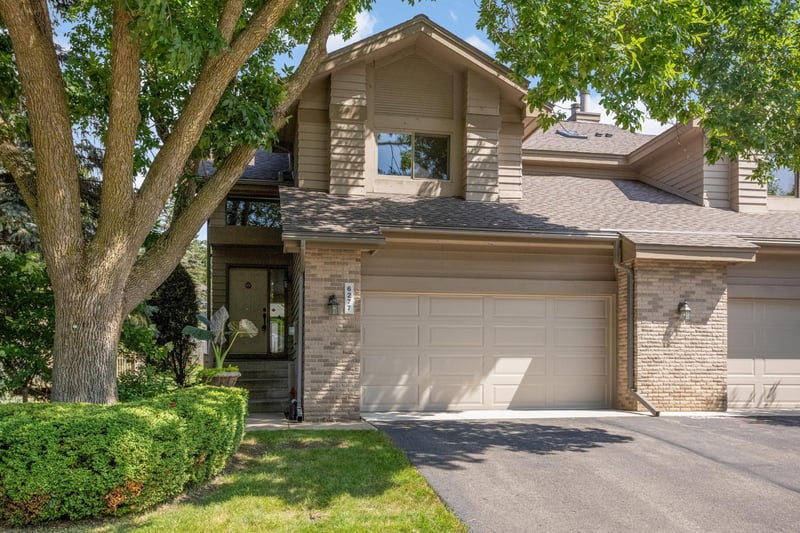 6277 Sequoia Cir, Eden Prairie, MN 55346
