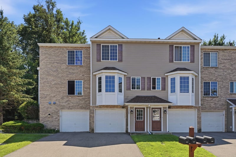 16389 Timber Crest Dr SE, Prior Lake, MN 55372