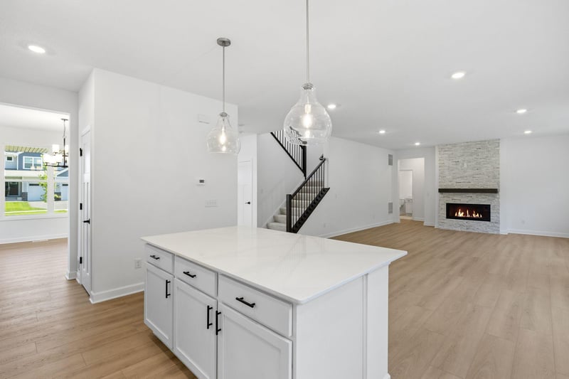 2541 Rock Elm Rd, Shakopee, MN 55379