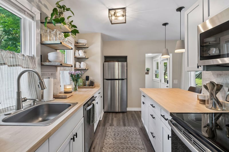 3593 Crystal Pl, Wayzata, MN 55391