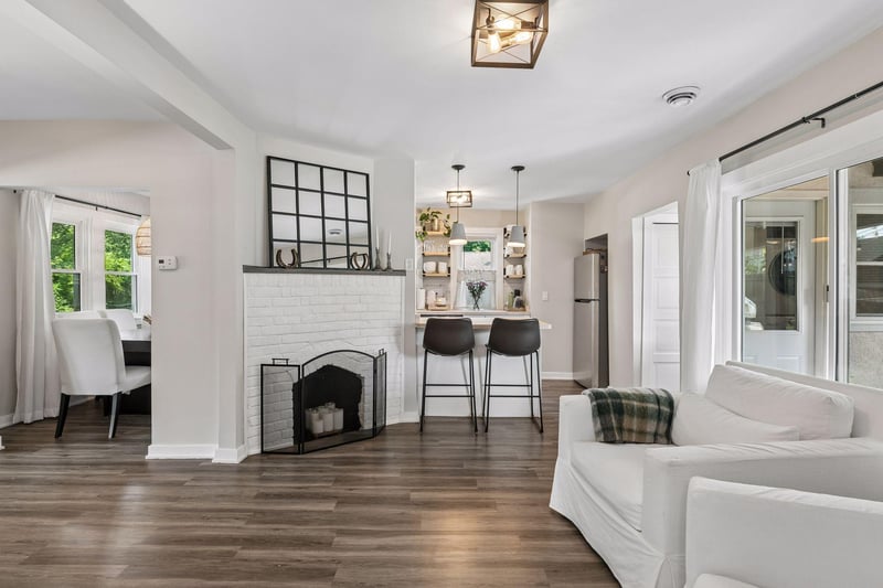 3593 Crystal Pl, Wayzata, MN 55391