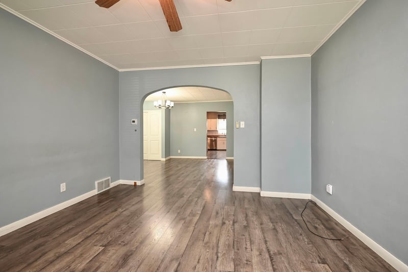 612 Center St, Winona, MN 55987