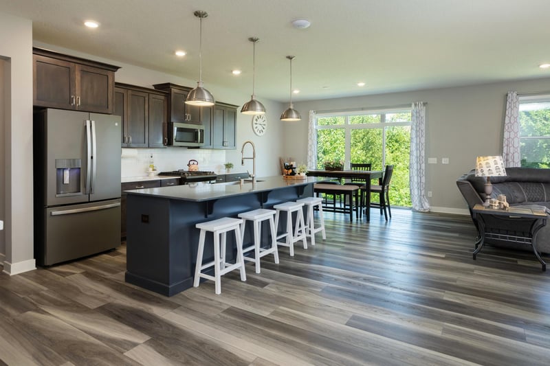 1237 Maple Ln, Carver, MN 55315
