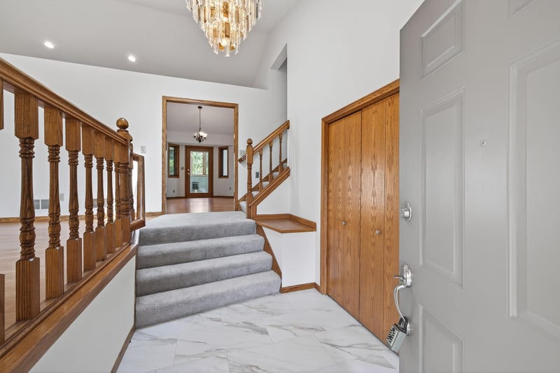 9000 Ashley Ter, Brooklyn Park, MN 55443