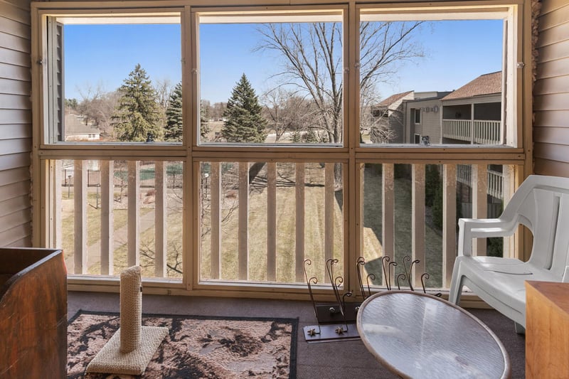 4045 Hodgson Rd #309, Shoreview, MN 55126
