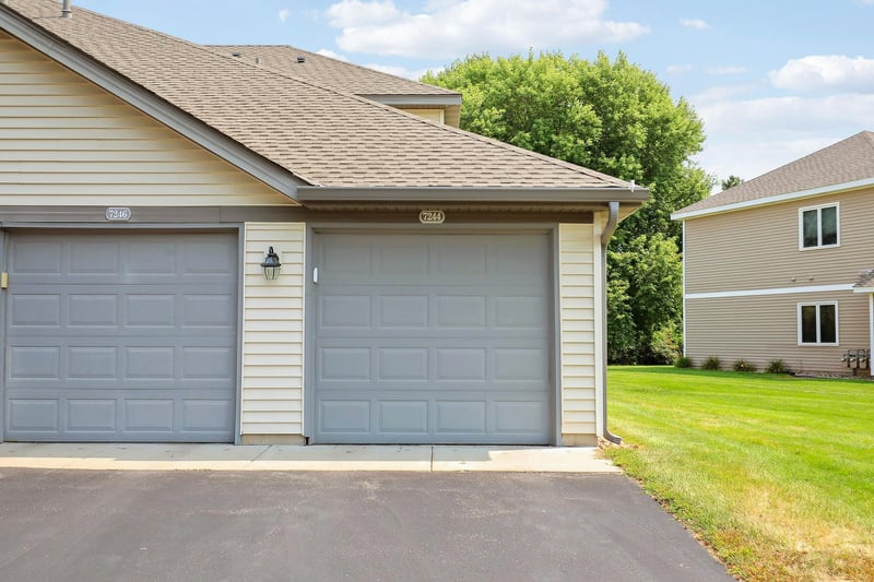 7244 Hunters Rn #21D, Eden Prairie, MN 55346