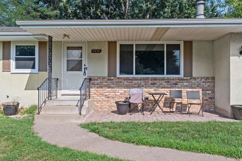 4832 Flag Ave N, New Hope, MN 55428