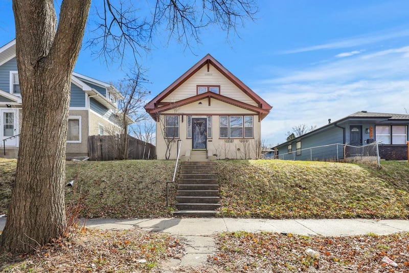 3526 James Ave N, Minneapolis, MN 55412